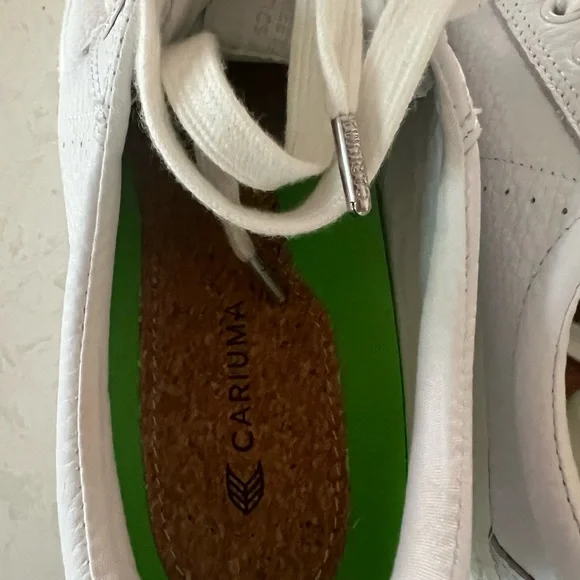 White Women's Sneakers Cariuma - Picture 6 of 14